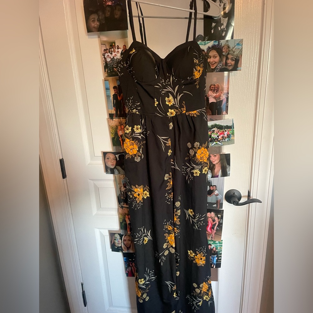 cute jumpsuit size small only worn once